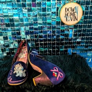 Embroidered Cat Design Women's Heels